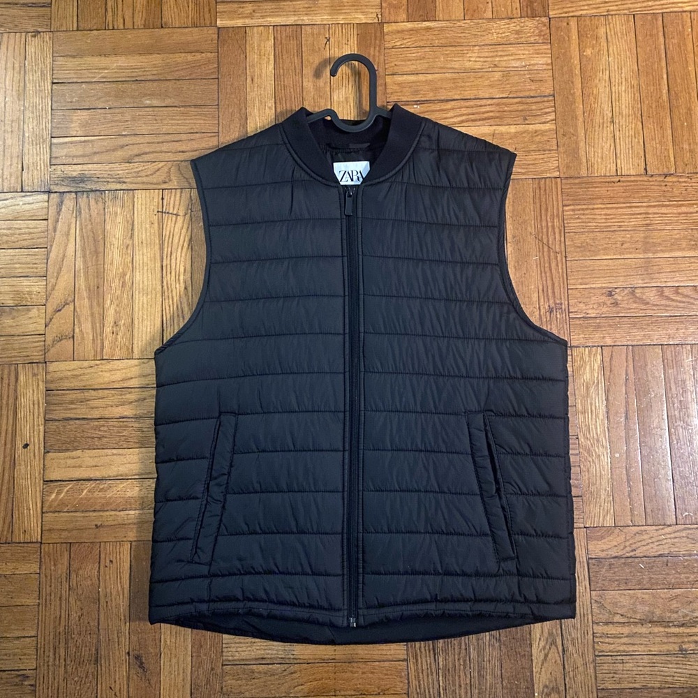 Zara Puffer Vest In Black 🖤💫